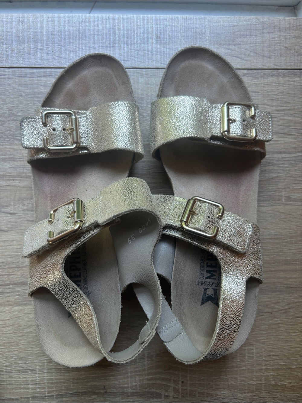 Mephisto Metallic Gold Double-Buckle Sandals size 39 like new